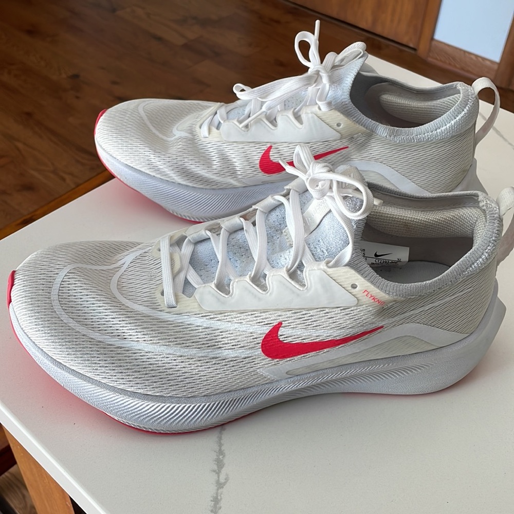 Nike Zoom Fly 4 Flyknit - Picture 3 of 9